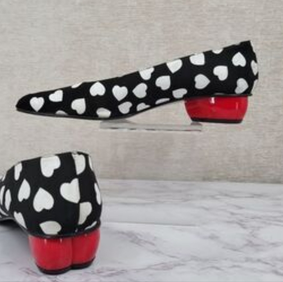 Ramon Tenza Black and White Heart Patterned Women's Shoes - Picture 1 of 9